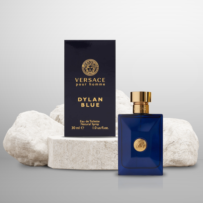 VERSACE Dylan Blue Eau de Toilette Spray Pour Homme (1.0 oz)